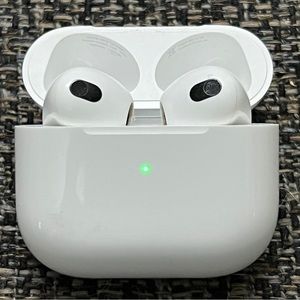 AirPods Generation 3 in perfect condition